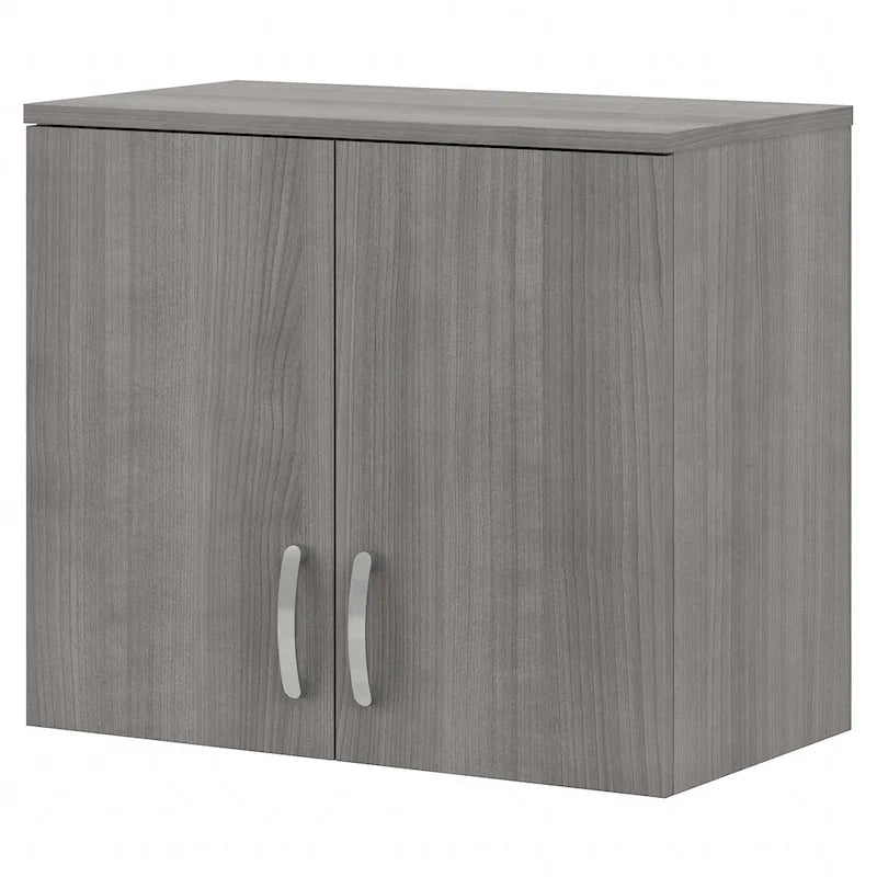 Universeller Wandschrank mit Türen und Einlegeböden