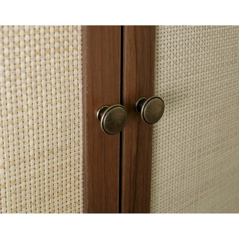 4-türiger Schrank mit 1 Schublade