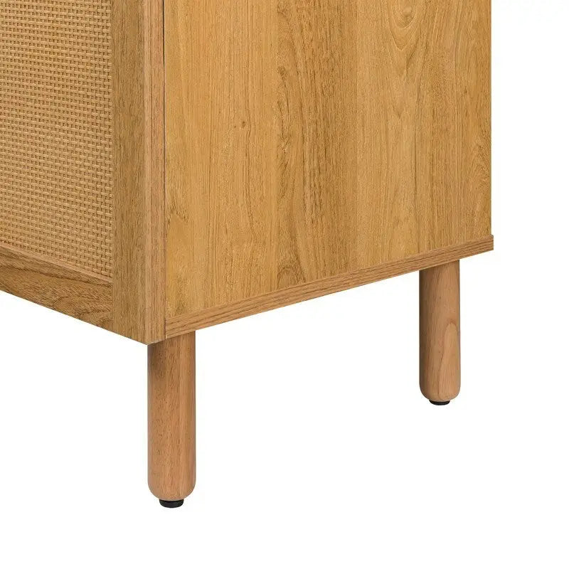 Brauner 2-türiger Schrank mit Rattaneinsätzen