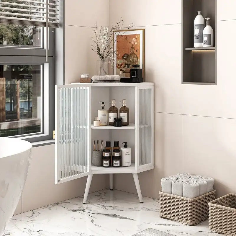 Moderner Badezimmer-Eckschrank mit 56,5 cm und Türen aus gehärtetem Glas
